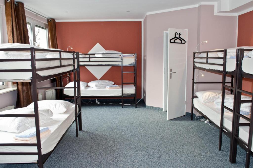 Gröbenzell Hostel Nanina الغرفة الصورة